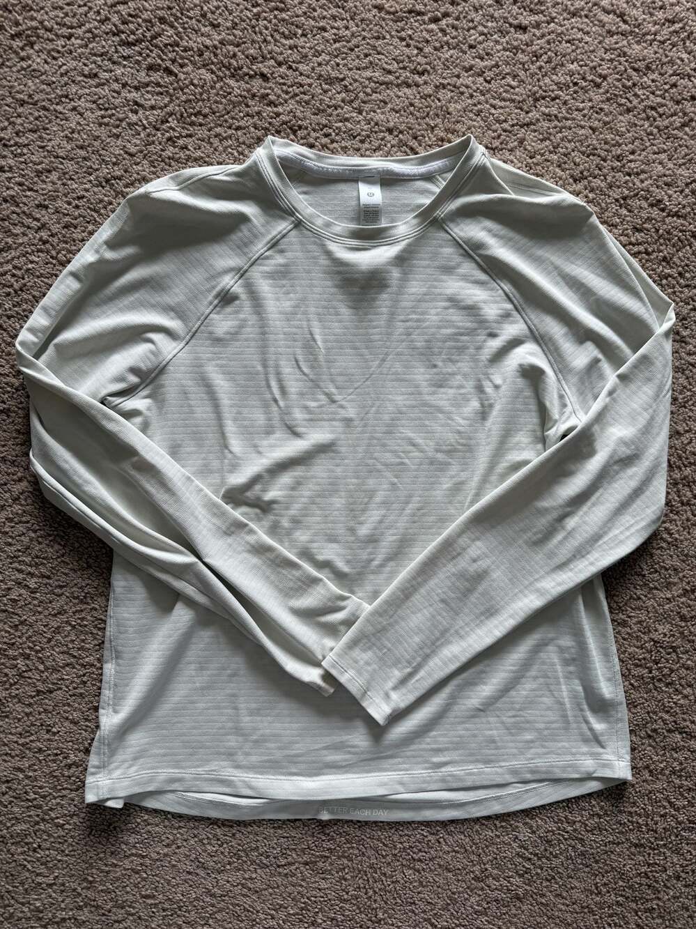 Lululemon Better Each Day Swiftly Breathe Long Sleeve Shirt Size 10 White